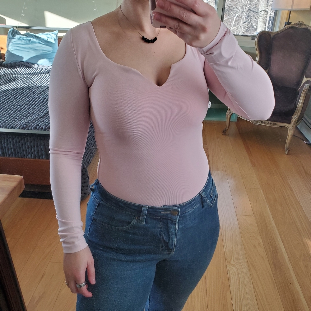 Babaton poetic pink contour sweetheart neck bodysuit